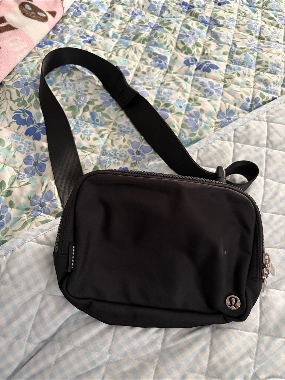 lululemon athletica Black Belt Bag with Adjustable Strap
